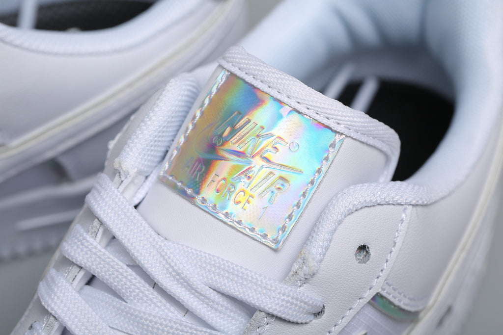 Classic Low Sneaker 07 LV8 All White AF1