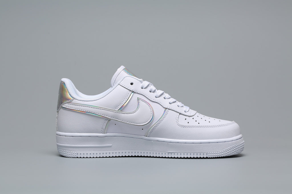 Classic Low Sneaker 07 LV8 All White AF1