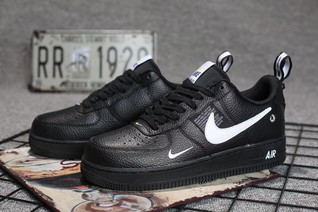 Classic Low Sneaker 07 Ultility Black AF1