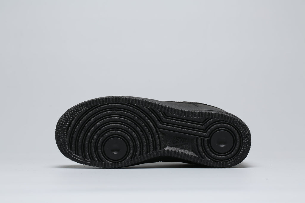 Classic Low Sneaker All Black AF1