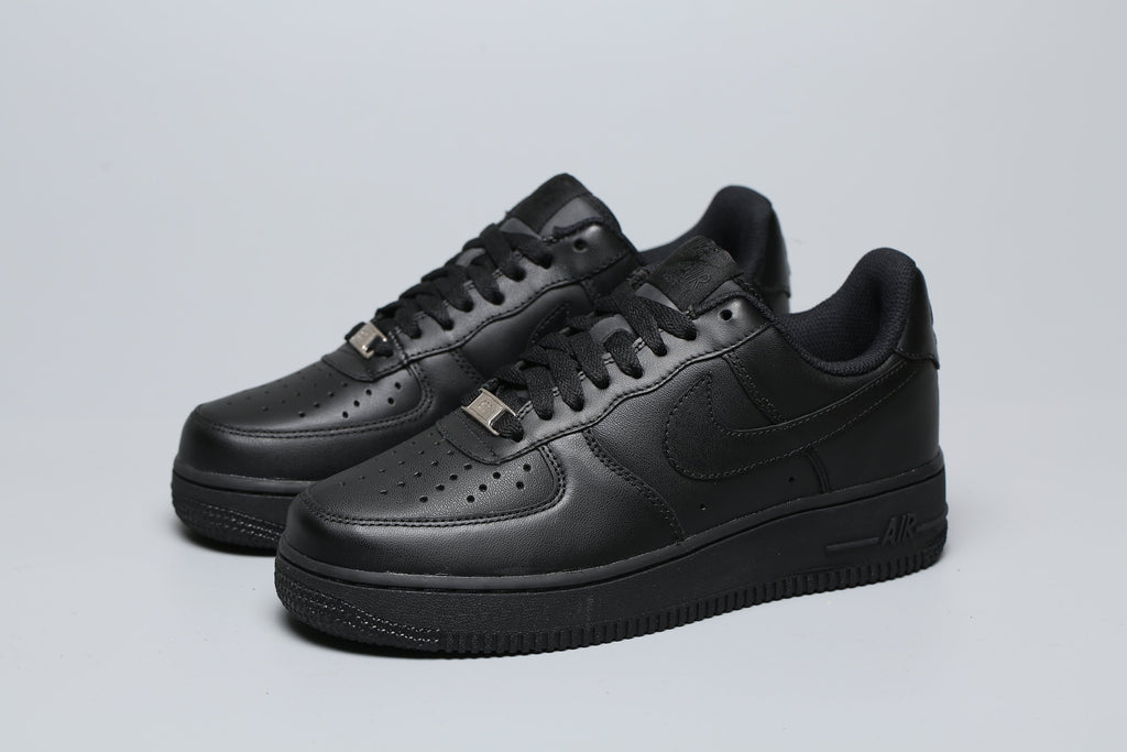 Classic Low Sneaker All Black AF1