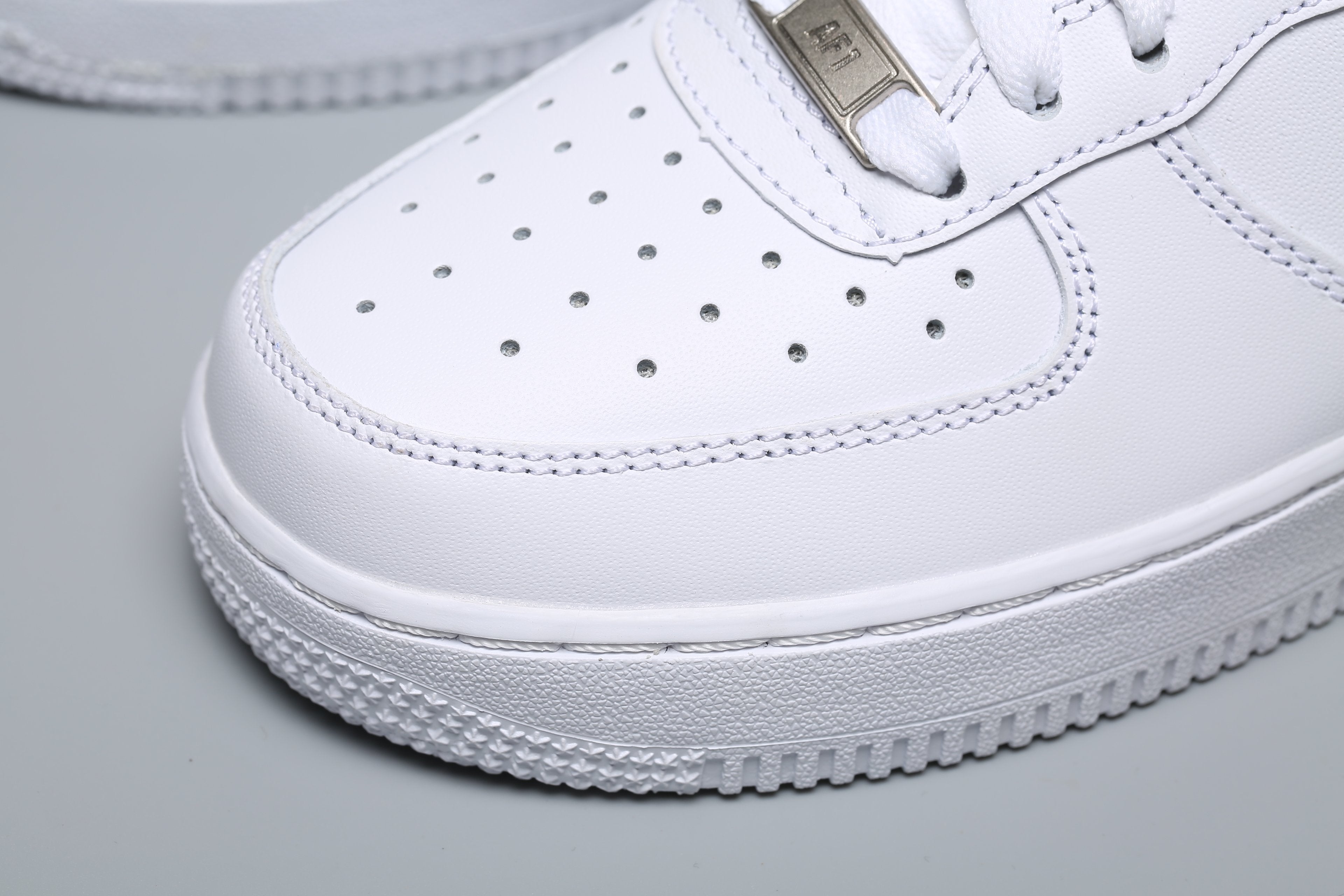 Classic Low Sneaker All White AF1