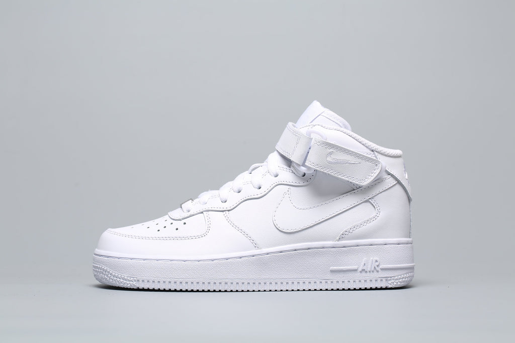 Classic Low Sneaker Mid All White AF1