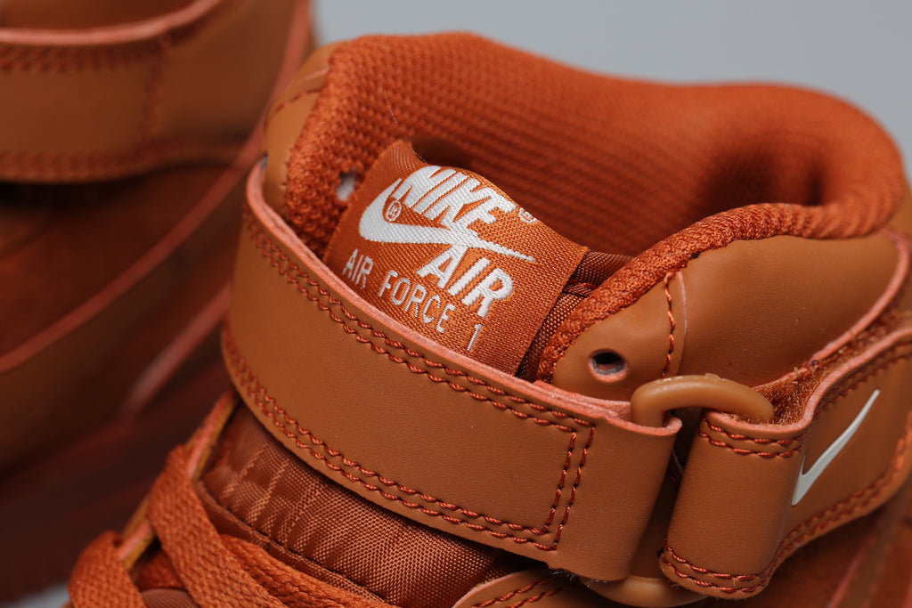 Classic Low Sneaker Mid Orange AF1