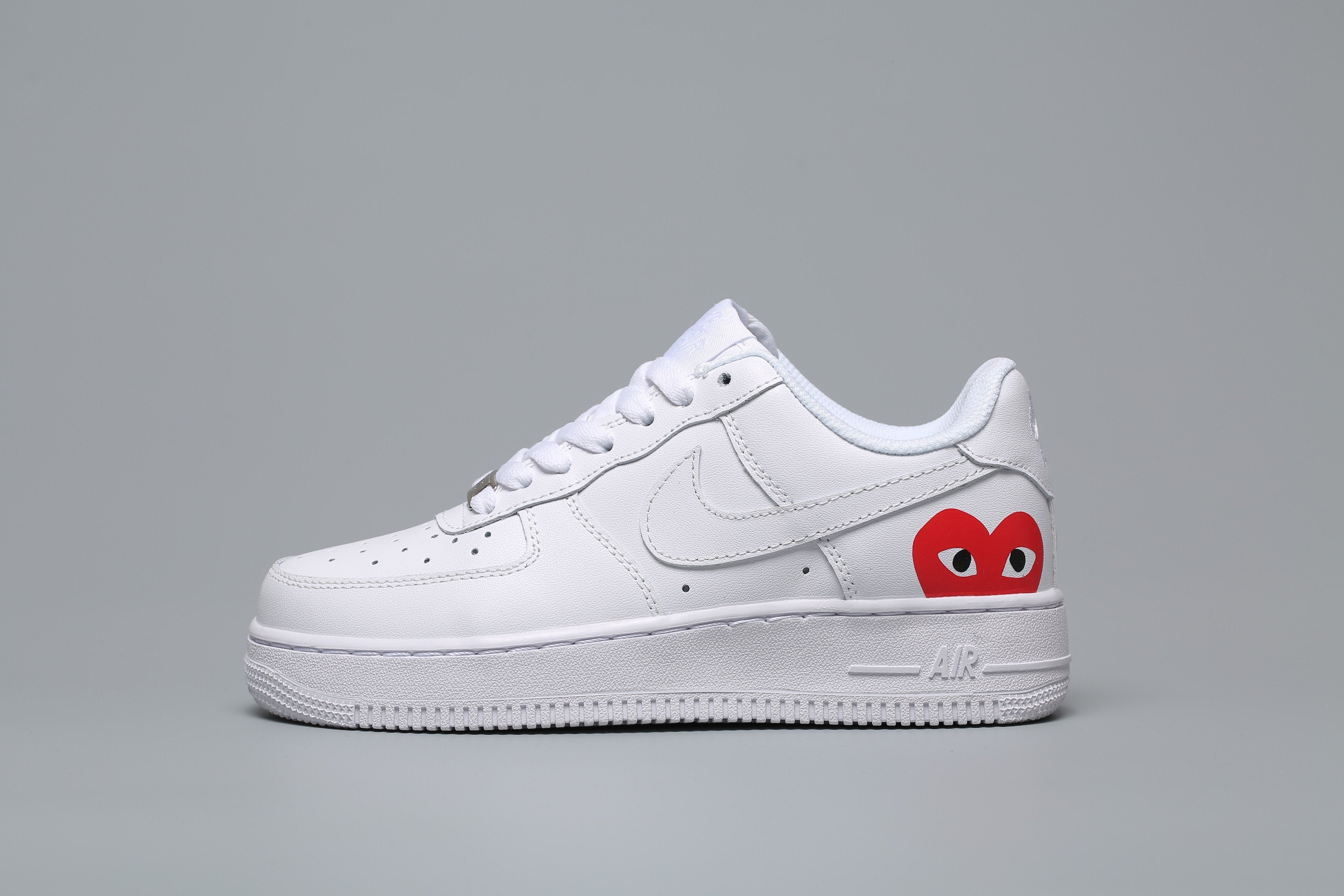 Classic Low Sneaker x Heart WMNS AF1