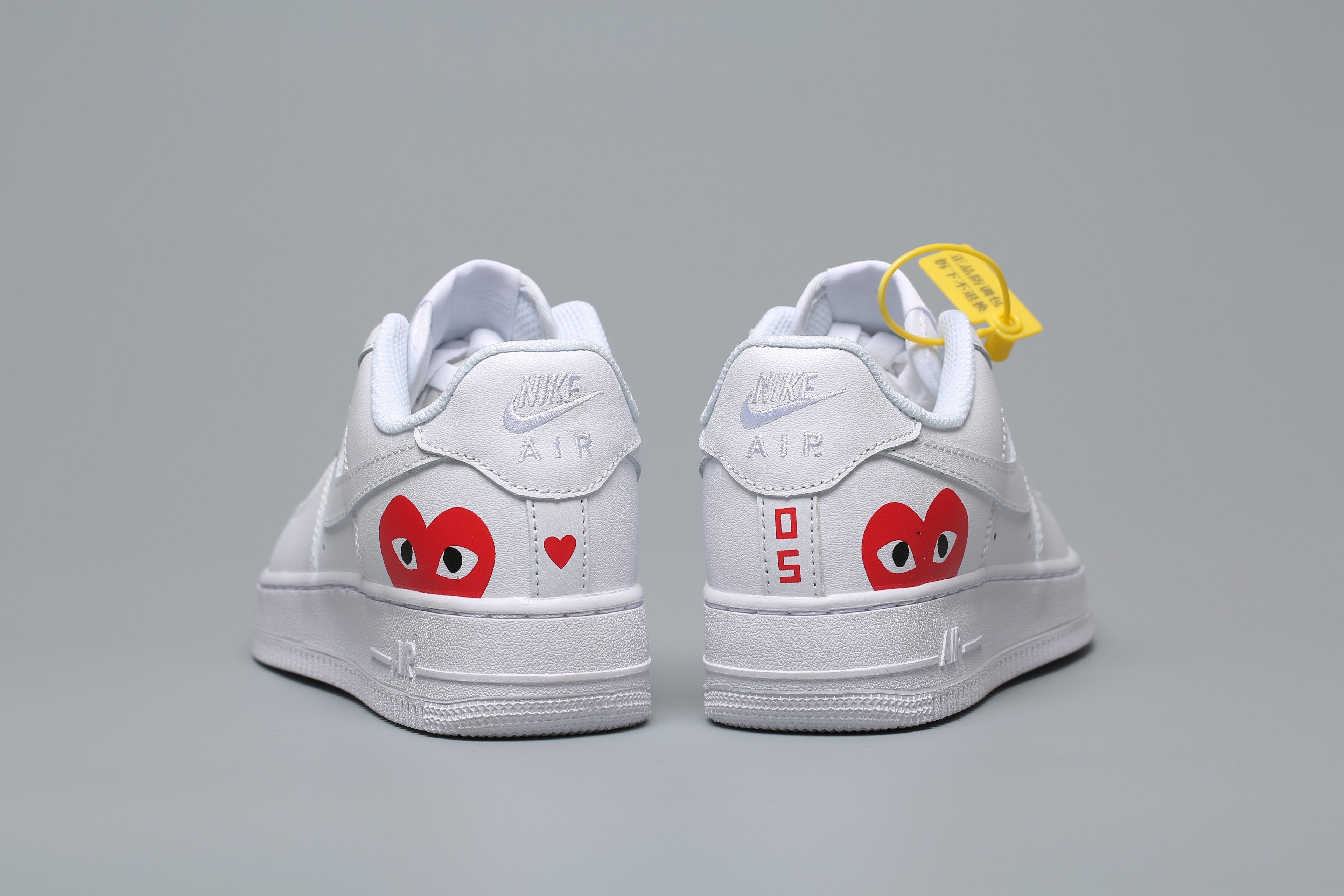 Classic Low Sneaker x Heart WMNS AF1