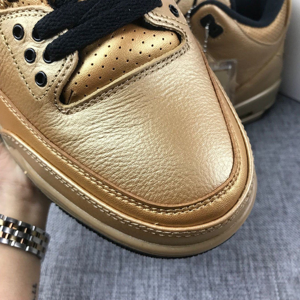 Retro Basketball Shoe 3 61 X Golden Limited Edition AJ3