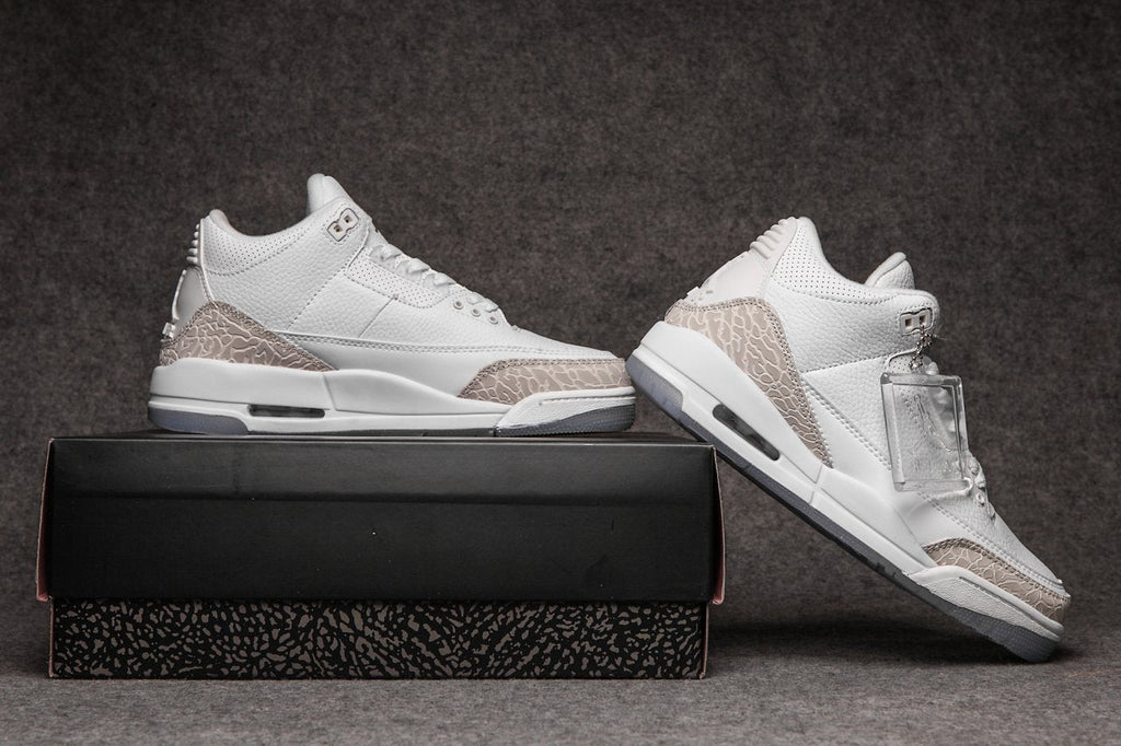 Retro Basketball Shoe 3 White Grey Cement AJ3