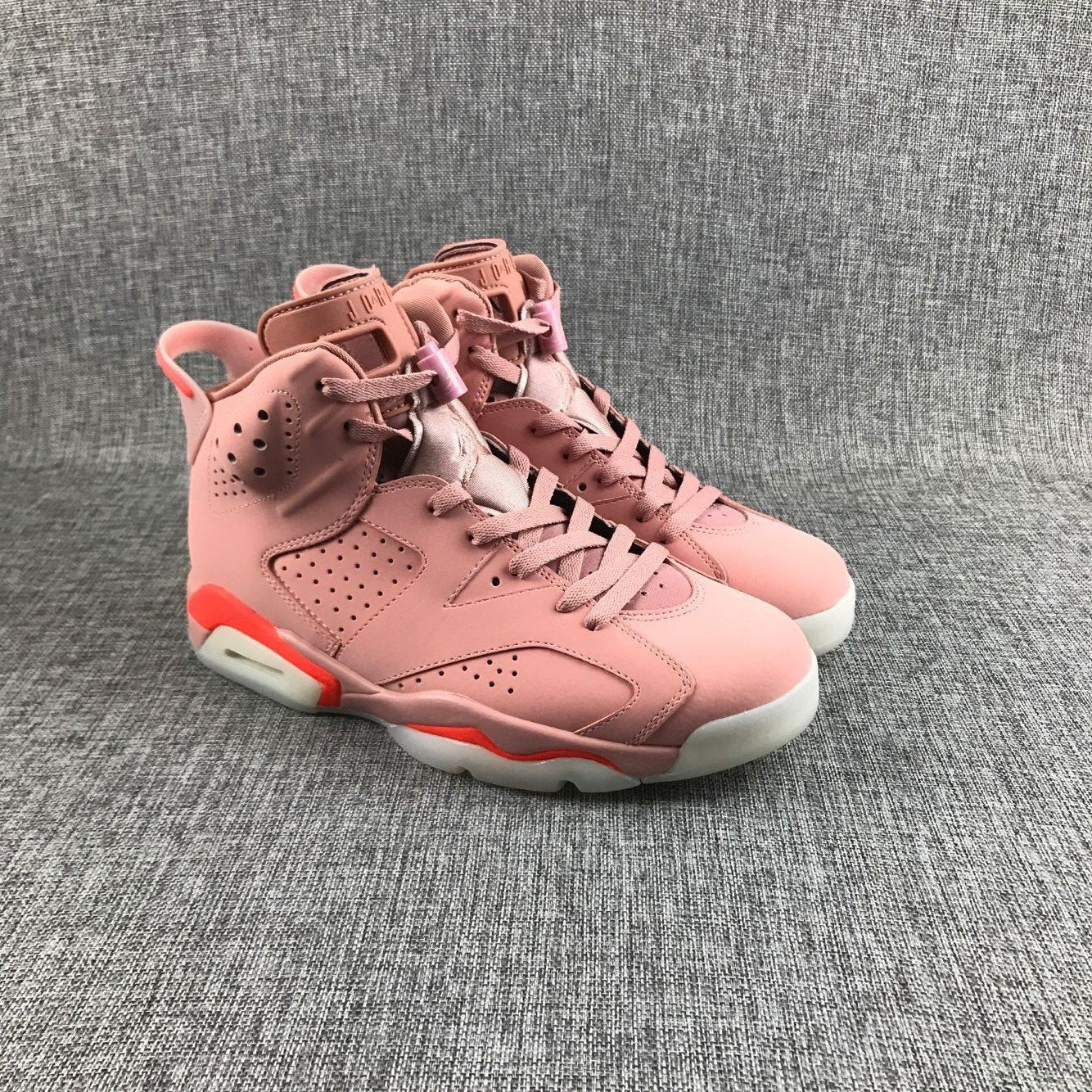 Retro Basketball Shoe 6 Pinky AJ6