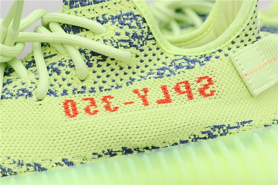 Boost Sneaker 350 V2 Beluga YZ350
