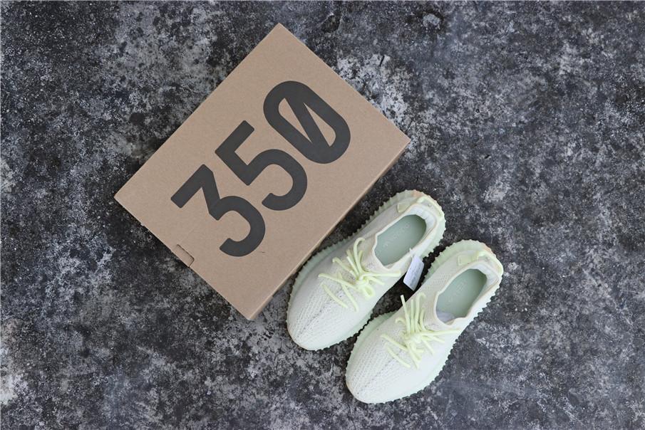 Boost Sneaker 350 V2 Butter YZ350