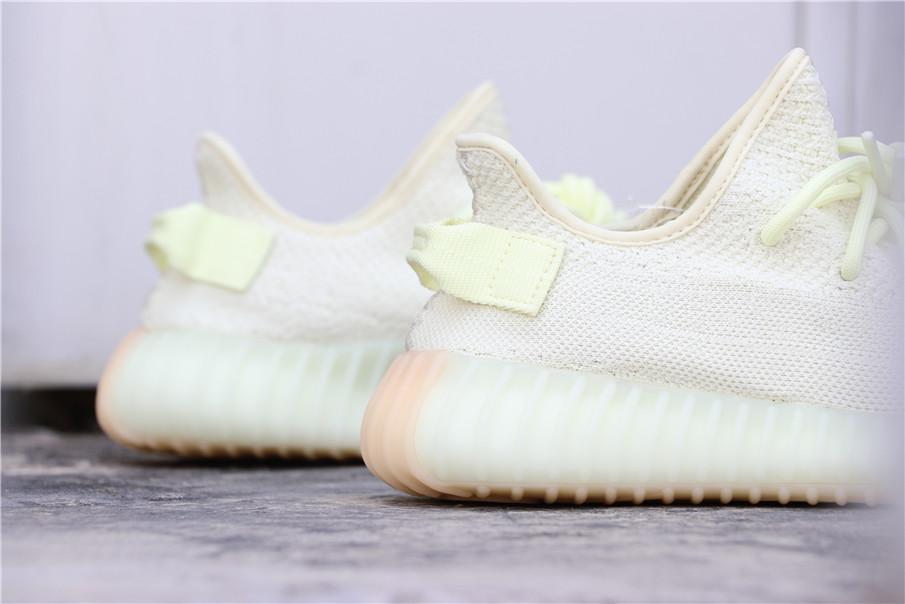 Boost Sneaker 350 V2 Butter YZ350