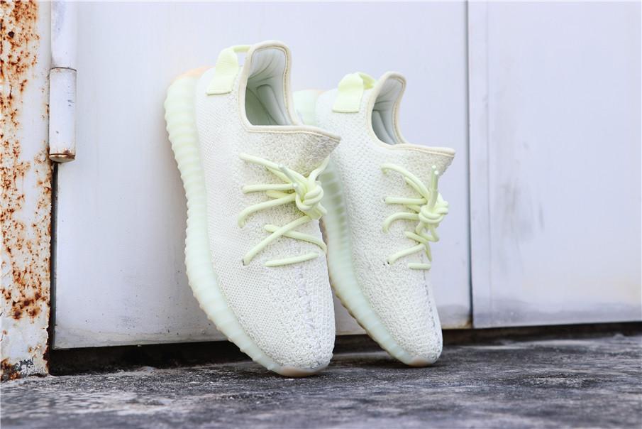 Boost Sneaker 350 V2 Butter YZ350