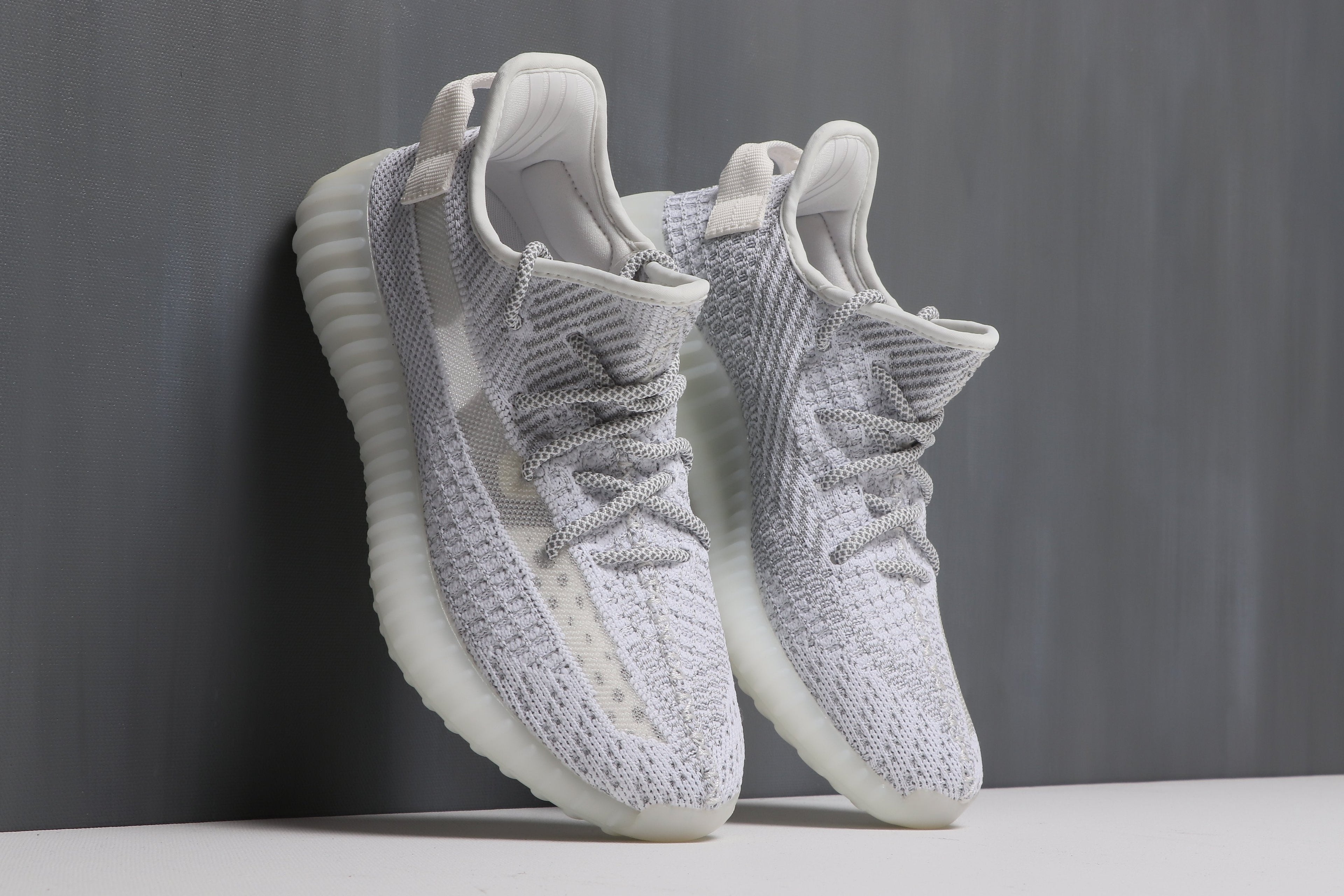 Boost Sneaker 350 V2 Static Non Reflective YZ350
