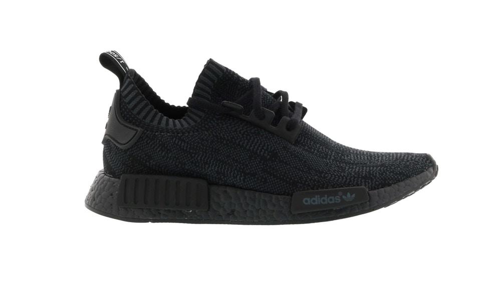 NMD Sneaker R1 Friends and Family Pitch Black