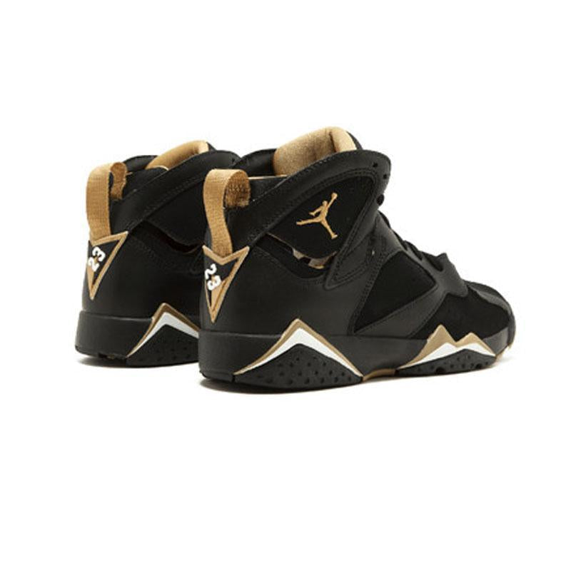 Men's 7 Retro BG Hare Basketball Shoes
